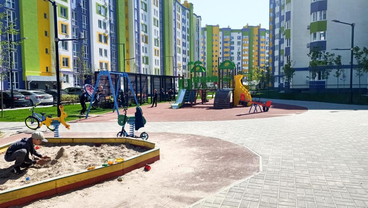 0157 Сучасні Нові Апартаменти Жк Щасливий Kiev Esterno foto